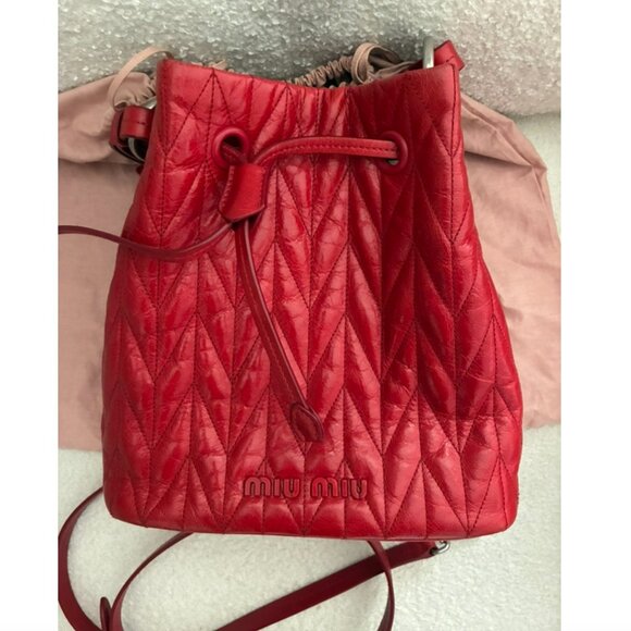 Miu Miu Matelassé Nappa Leather Bucket Bag - Picture 4 of 15